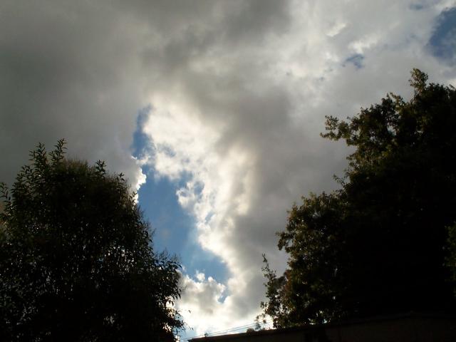 stormysky05.jpg [640*480] [31224bytes]